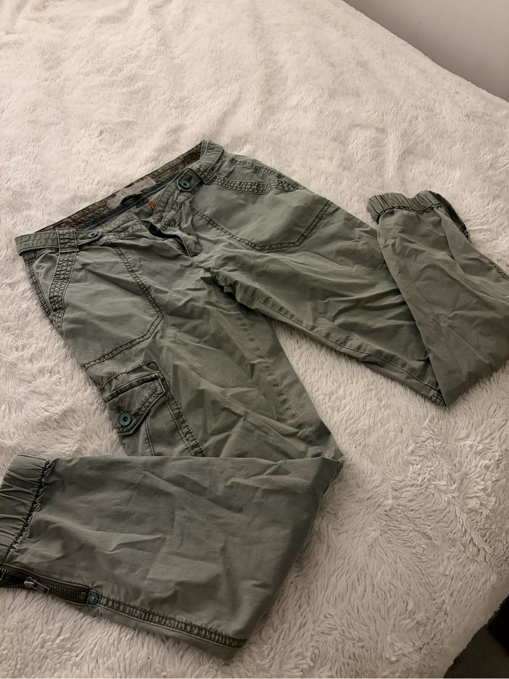 Woman’s Olive Green Cargo Pants